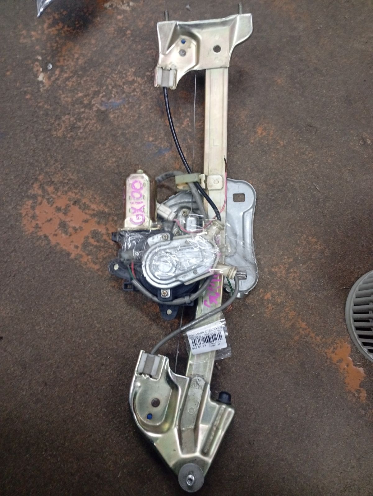 Стеклоподъемный механизм на Toyota Mark Ii GX100 Фото 2