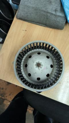 Мотор печки 27220-AG000 на Nissan Cedric MY34 Фото 5