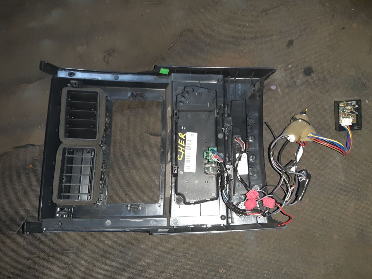 Блок управления климатконтроля на Jeep Cherokee KK EKG Фото 6