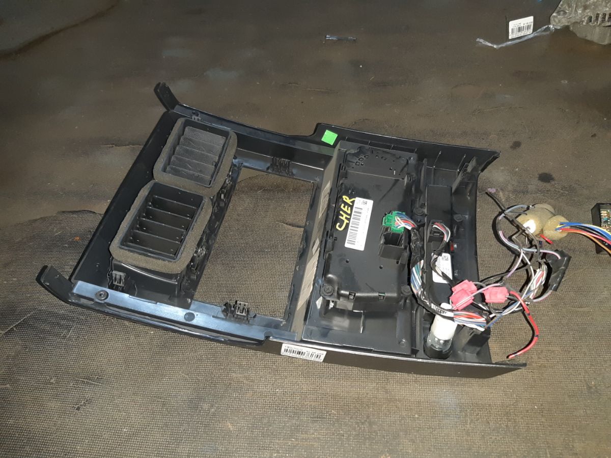 Блок управления климатконтроля на Jeep Cherokee KK EKG Фото 7