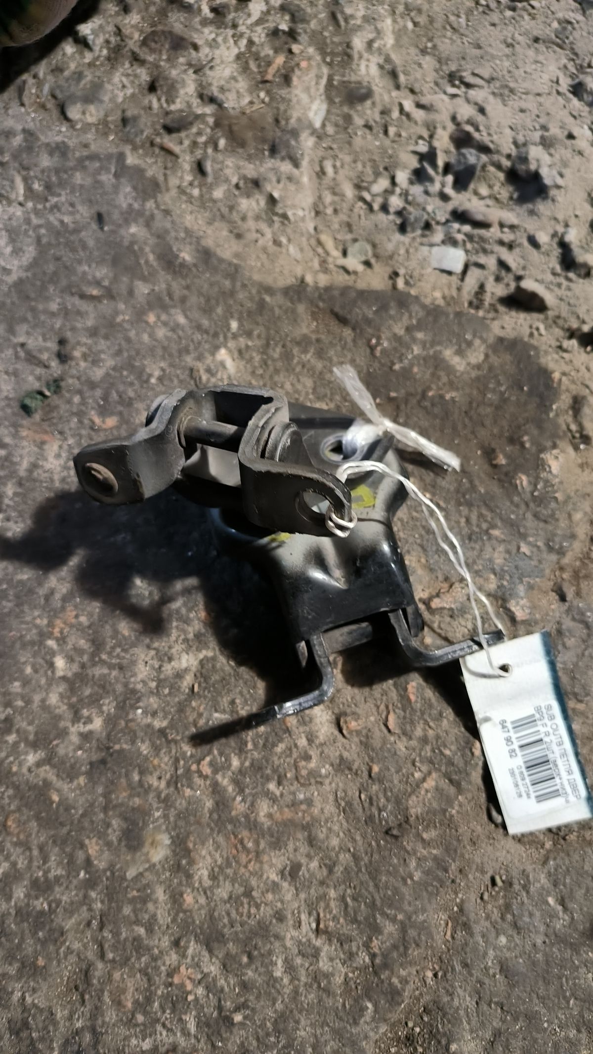 Петля двери шарнирная на Subaru Outback BP9 Фото 2