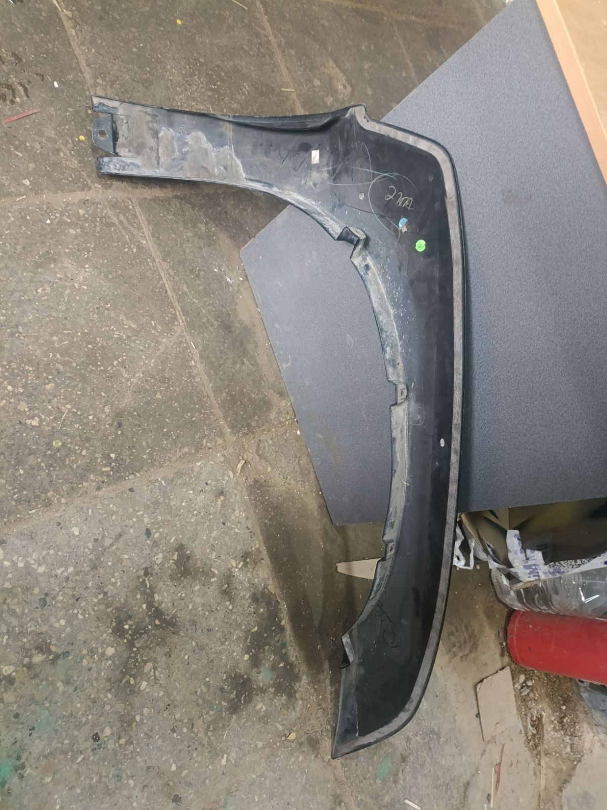 Дефендер крыла на Cadillac Escalade K LQ9 Фото 8