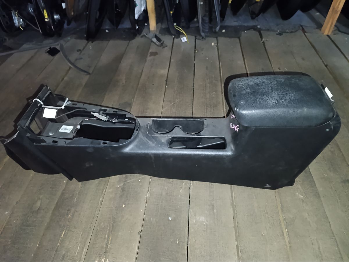 Подлокотник на Nissan X-Trail DNT31 Фото 16