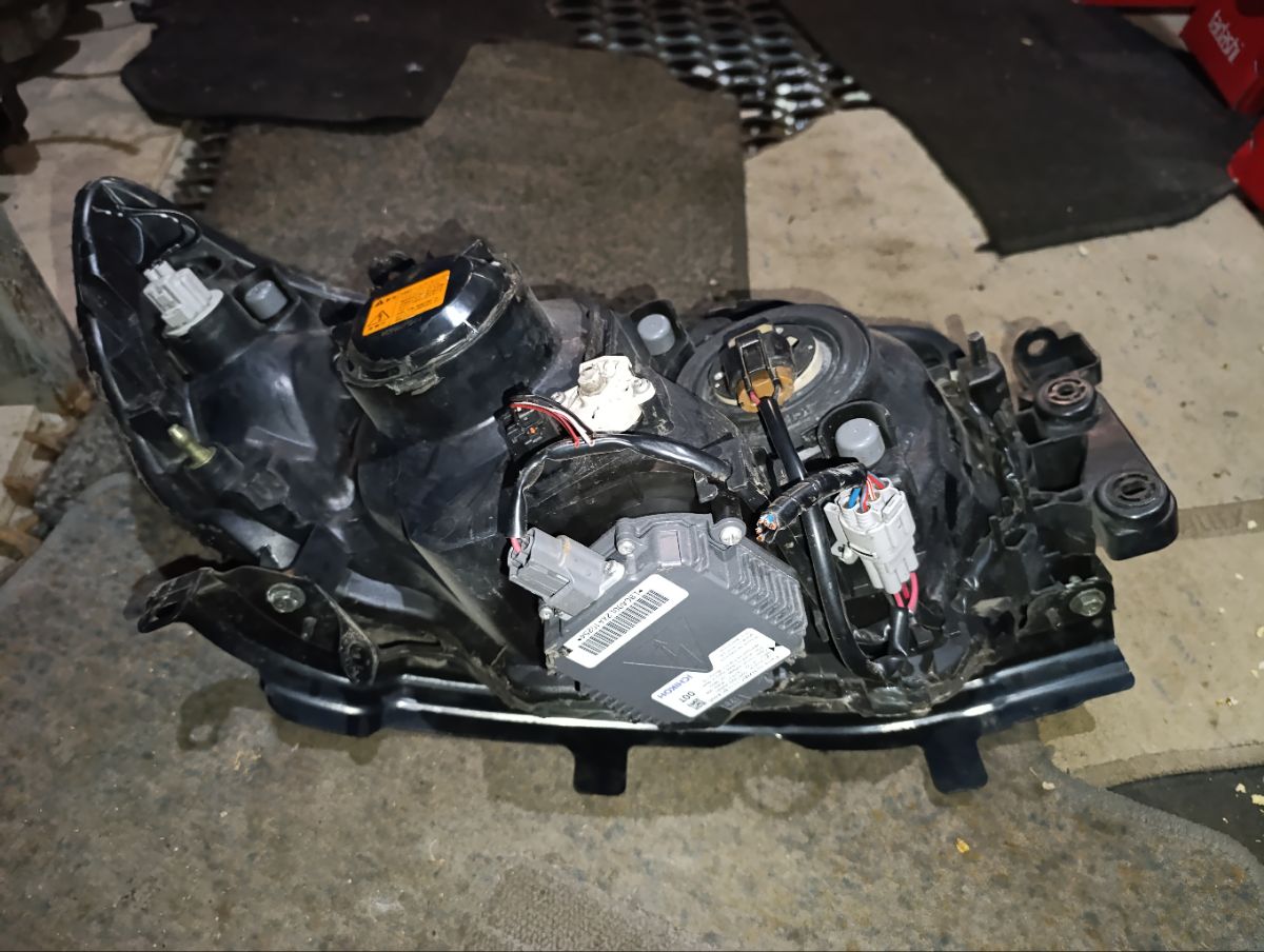 Фара 1761 1761 на Subaru Forester SG5 Фото 18