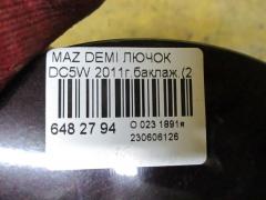 Лючок D461-42-410 на Mazda Verisa DC5W Фото 3