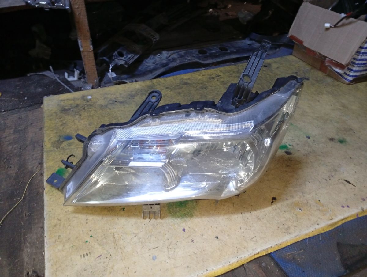 Фара 100-23096 100-23096 на Nissan Serena C26 Фото 3