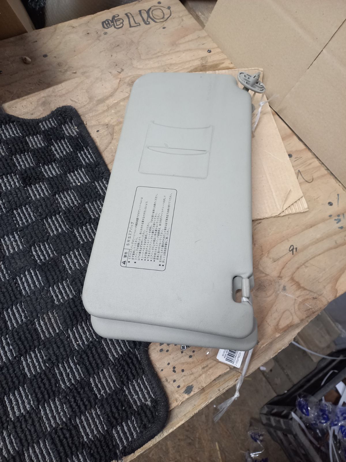 Козырек от солнца на Honda Mobilio GB1 Фото 3