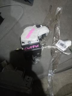 Замок двери на Mazda Premacy CWFFW Фото 2