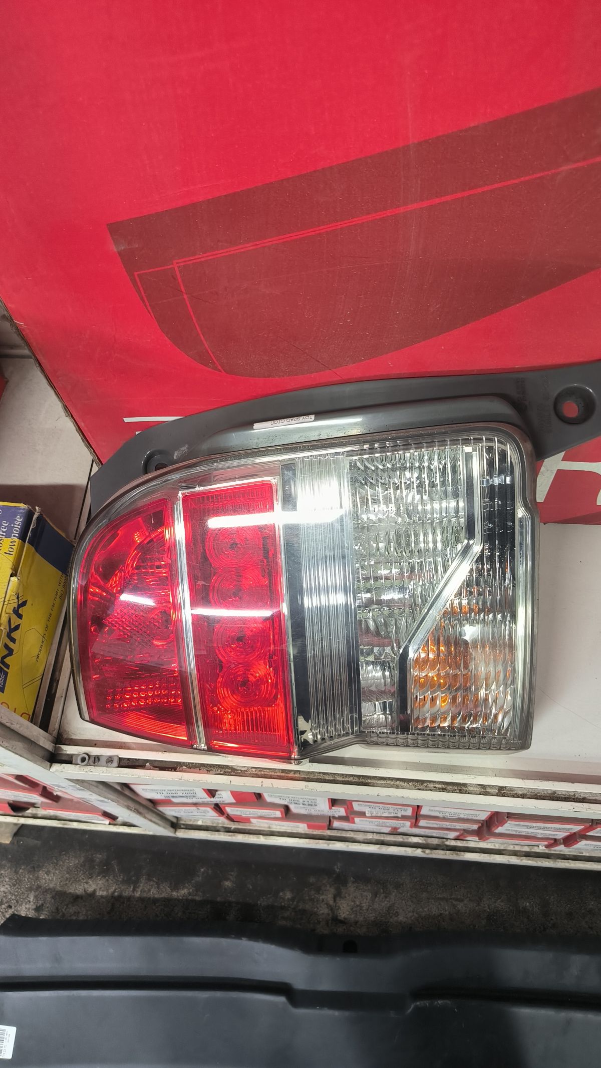 Стоп 52-262 52-262 на Toyota Spade NCP141 Фото 3