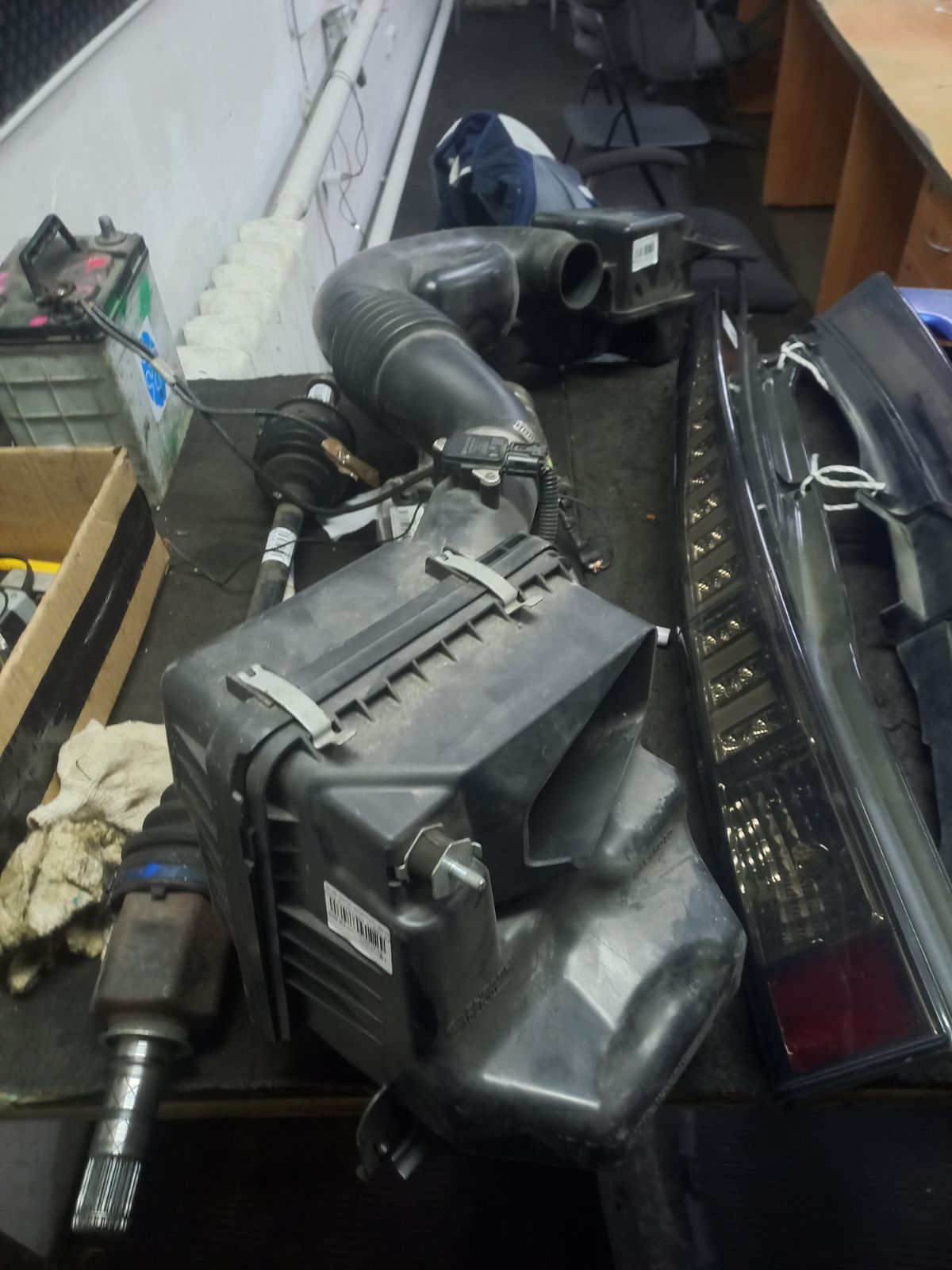 Корпус воздушного фильтра на Subaru Impreza Wagon GG2 EJ15 Фото 4