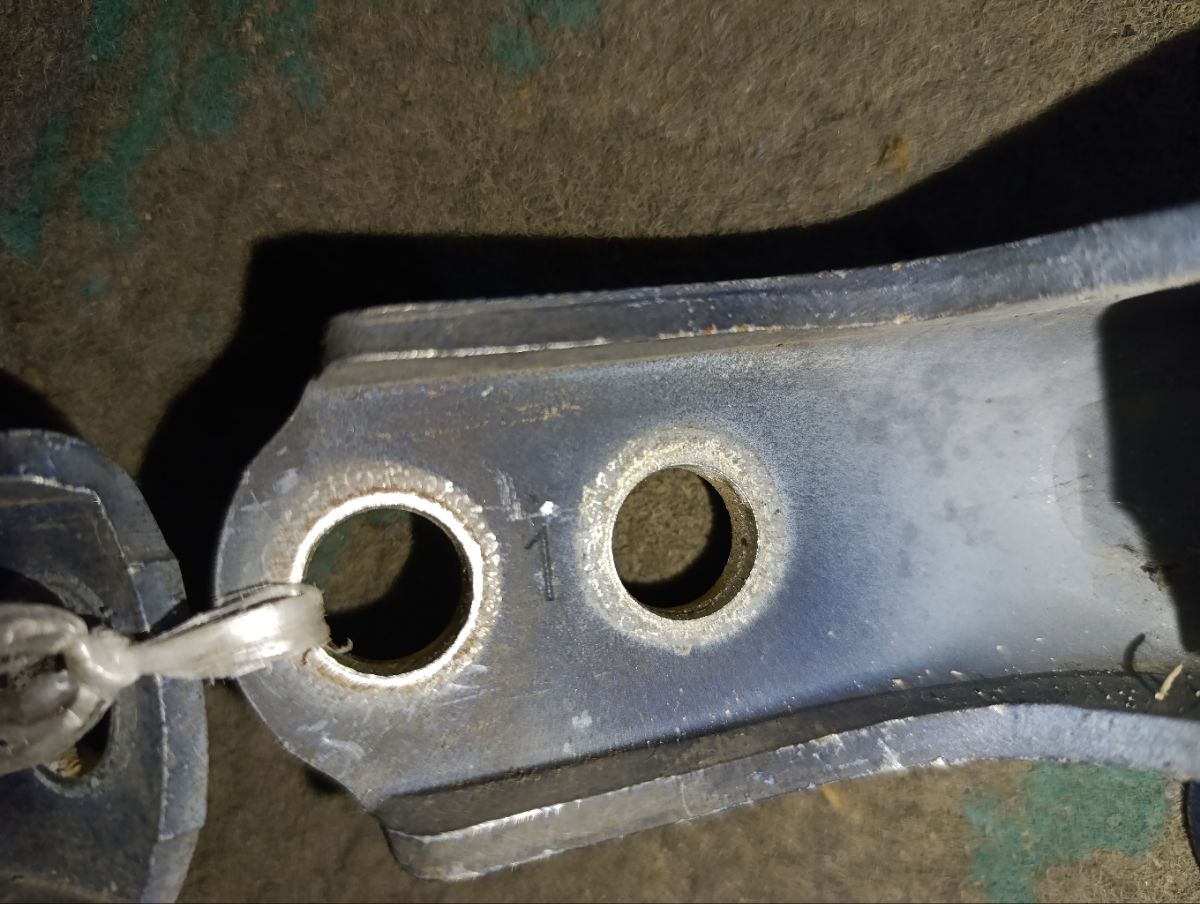 Петля двери шарнирная на Toyota Rav 4 SXA10 Фото 5