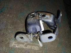 Петля двери шарнирная на Toyota Rav 4 SXA10 Фото 8