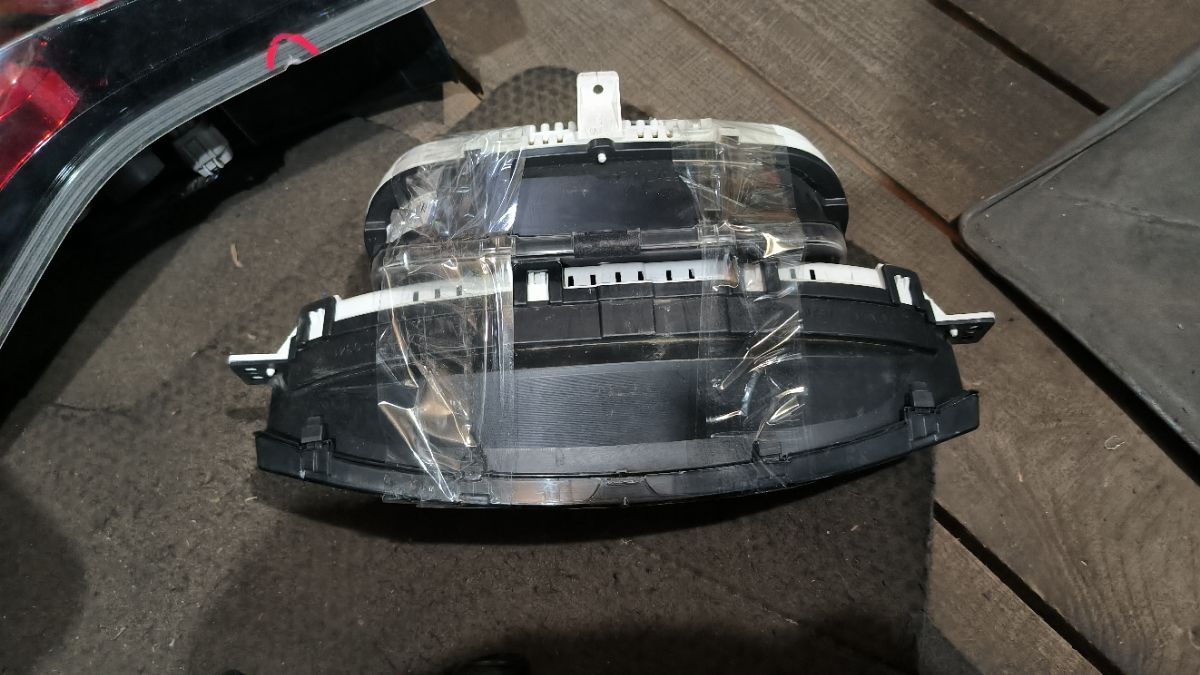 Спидометр 78200-SNB-J700/78100-SNA-A100 на Honda Civic FD1 R18A Фото 4