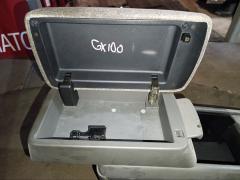 Подлокотник 55630-22020 на Toyota GX100 Фото 7