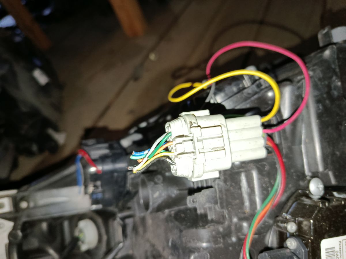 Фара 1847 1847 на Nissan Leaf ZE0 Фото 5