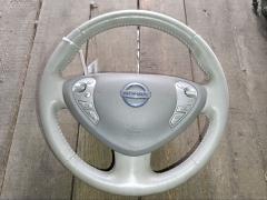 Руль на Nissan Leaf ZE0 Фото 3