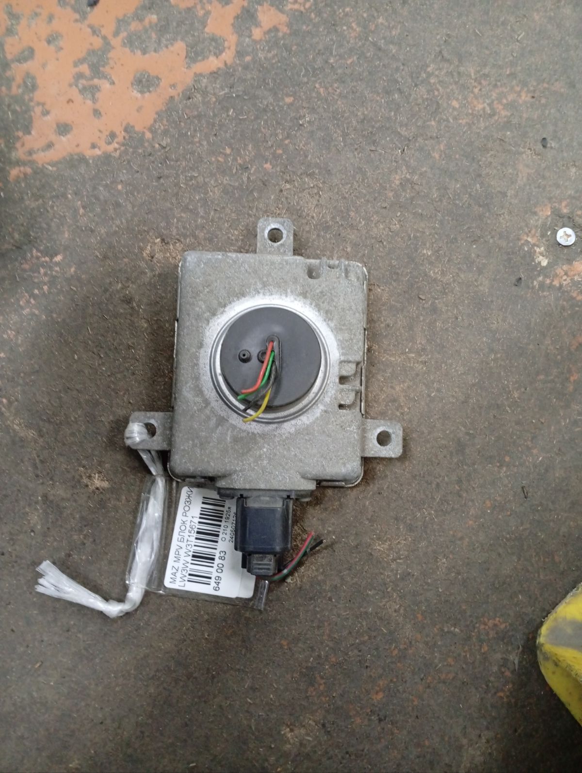 Блок розжига ксенона на Mazda Mpv LW3W Фото 4