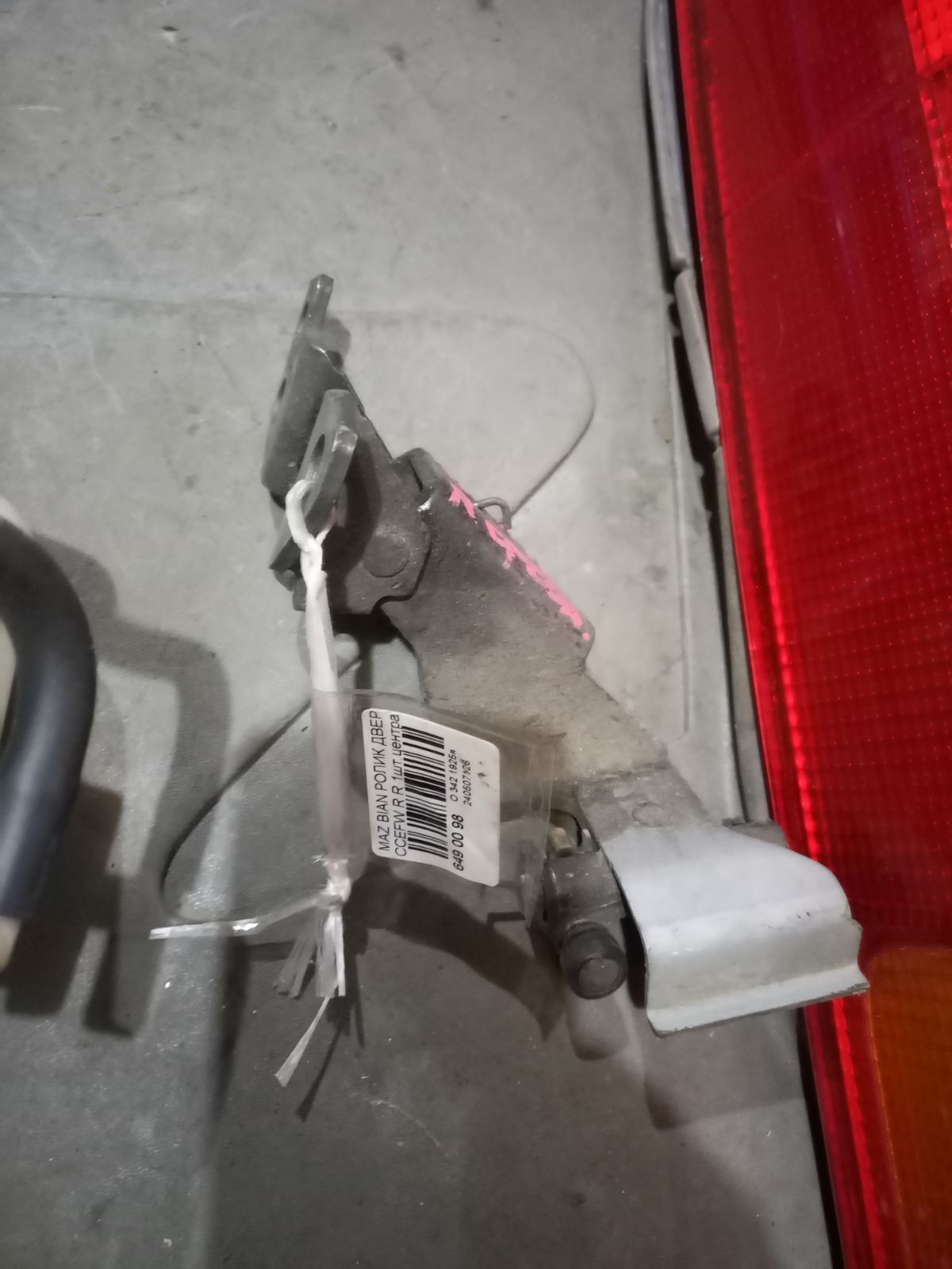Ролик двери на Mazda Biante CCEFW Фото 2