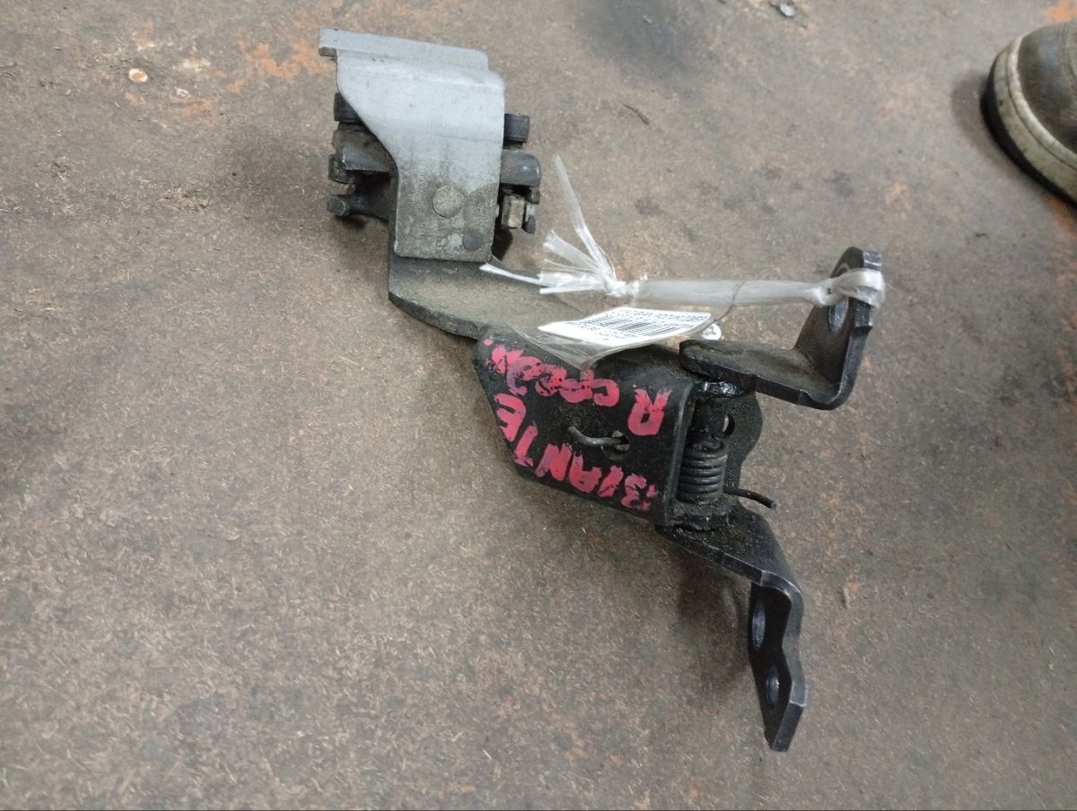 Ролик двери на Mazda Biante CCEFW Фото 3