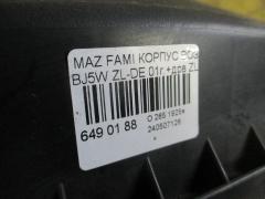 Корпус воздушного фильтра на Mazda Familia S-Wagon BJ5W ZL-DE Фото 4