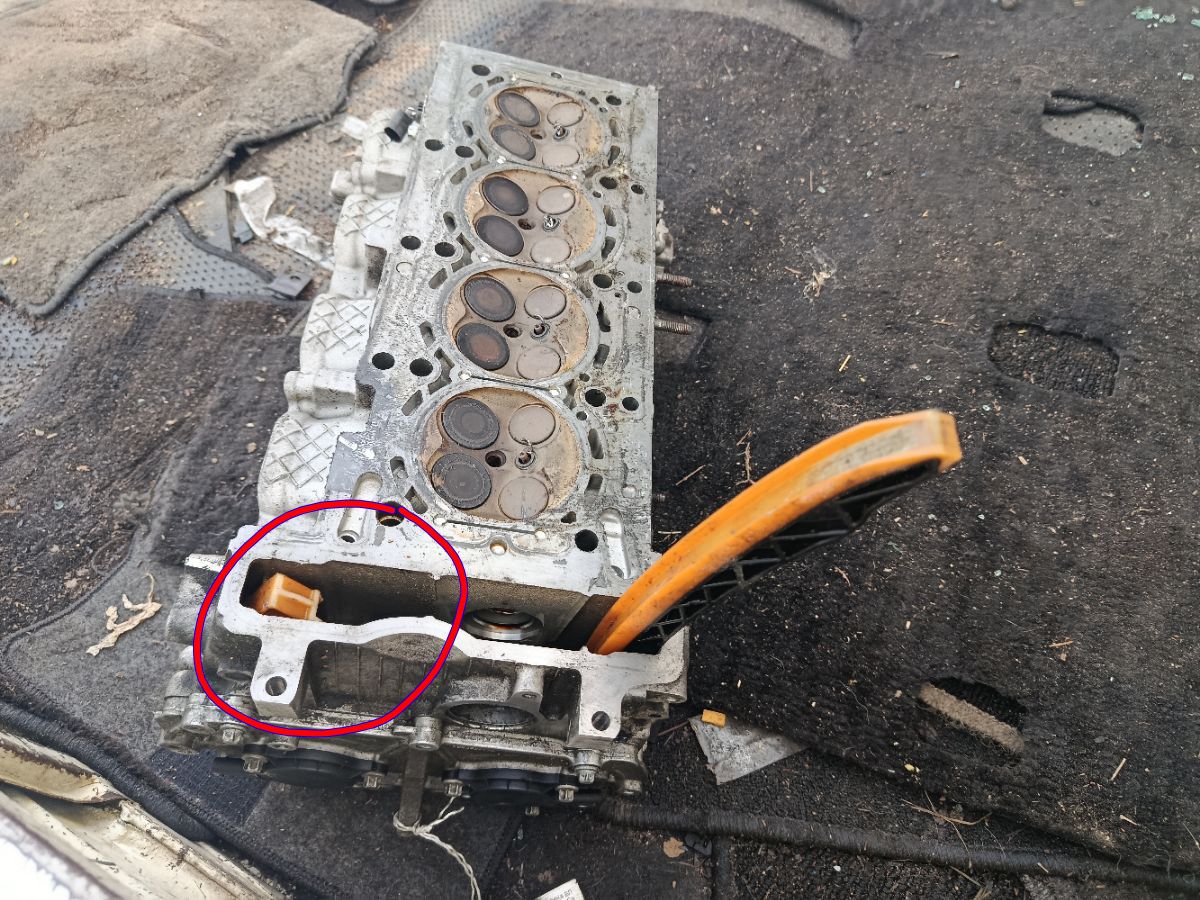 Головка блока цилиндров на Mercedes-Benz C-Class W204 274.910 Фото 11