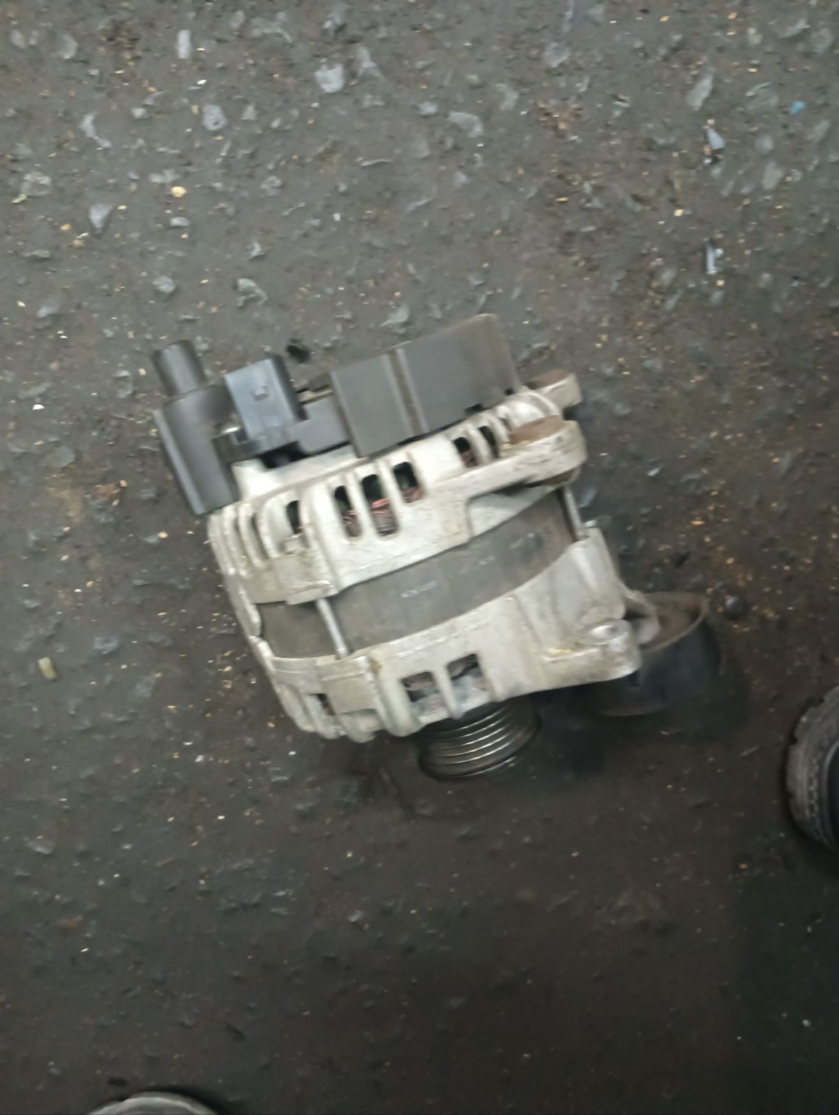 Генератор на Mercedes-Benz C-Class W204 274.910 Фото 14