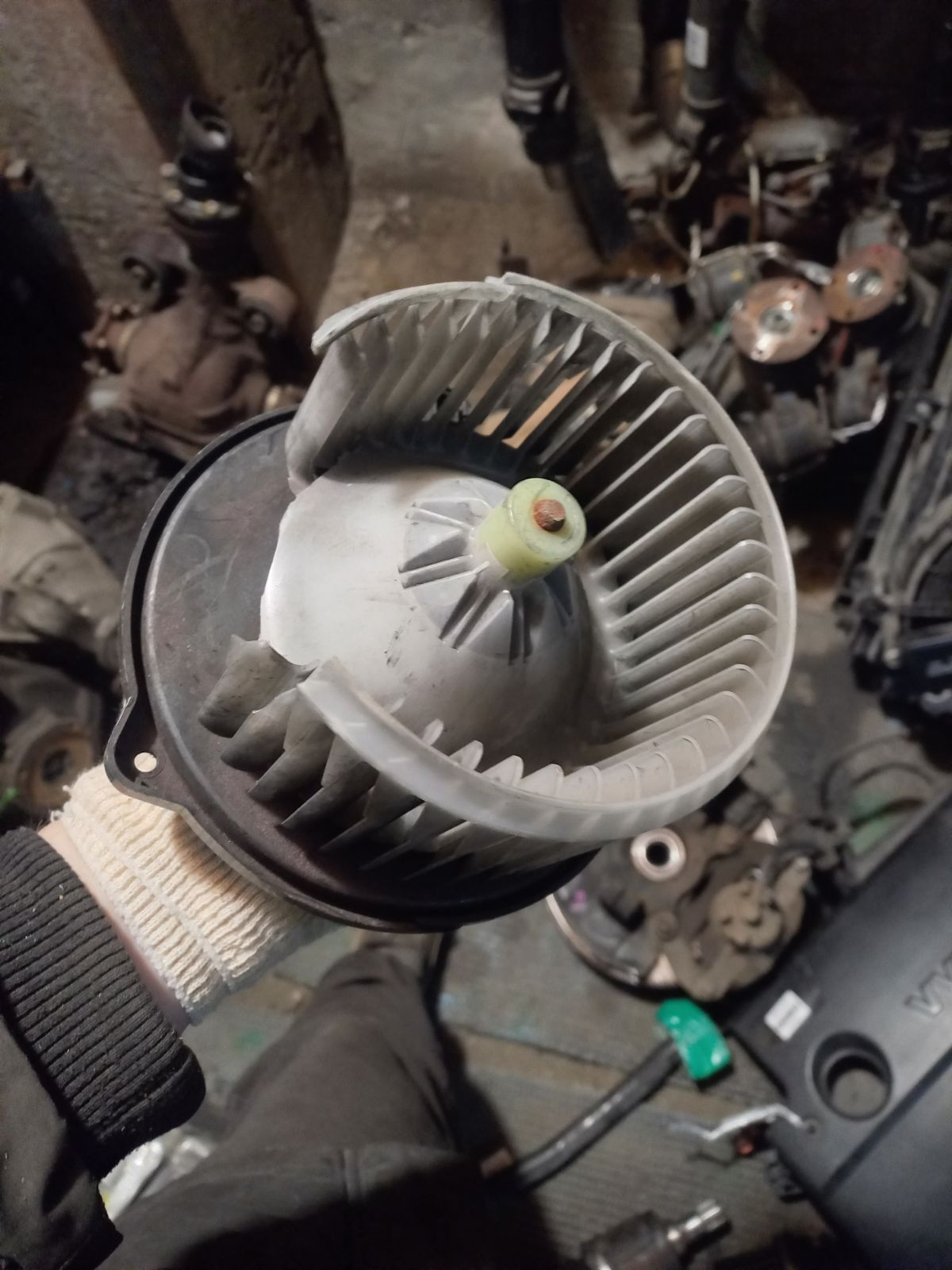 Мотор печки на Subaru Legacy BM9 Фото 5