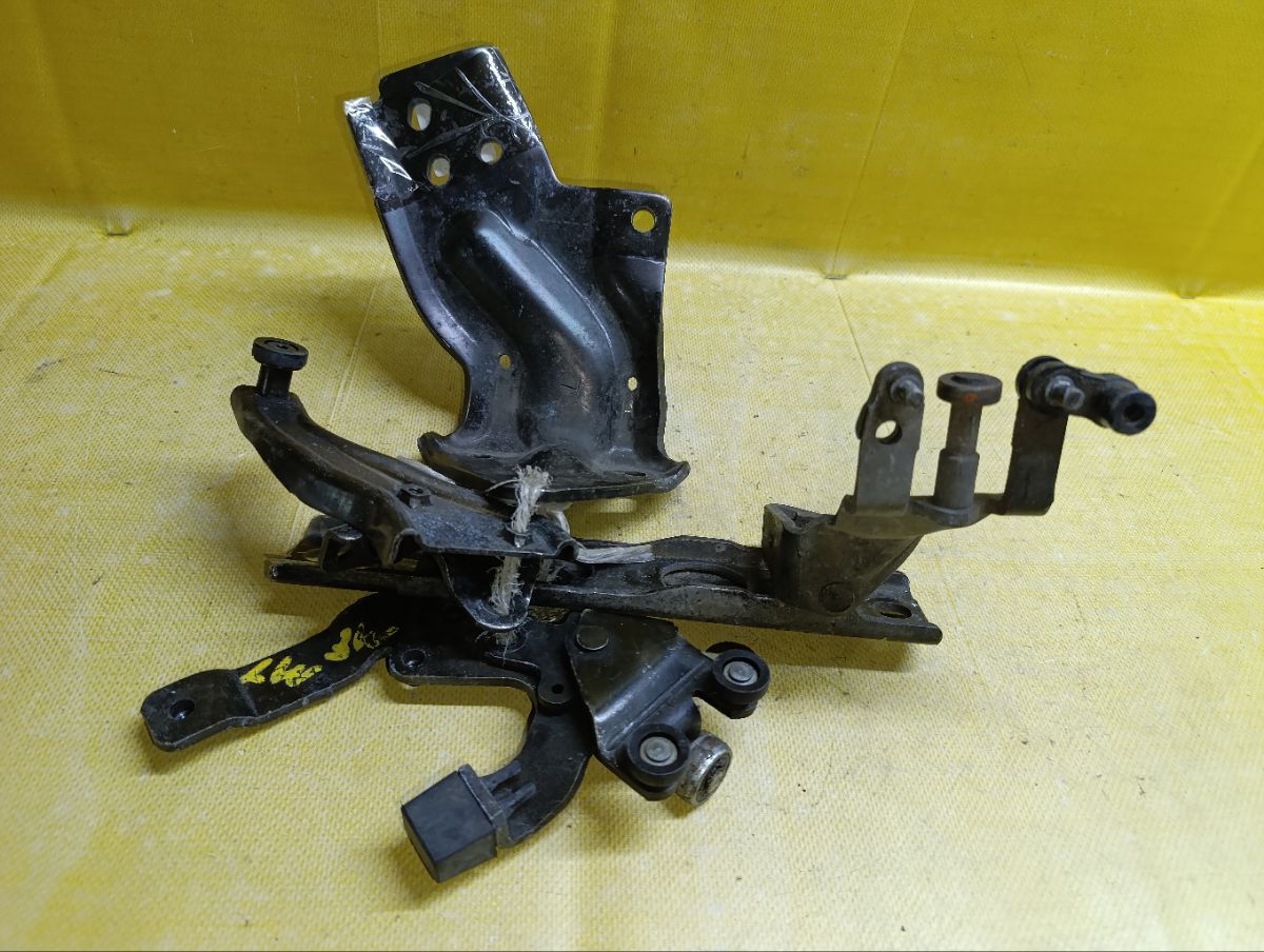 Ролик двери на Mazda Mpv LW3W Фото 13