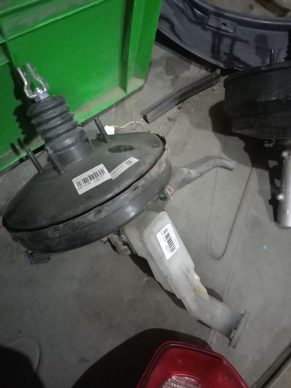 Главный тормозной цилиндр на Suzuki Swift ZC72S K12B Фото 2