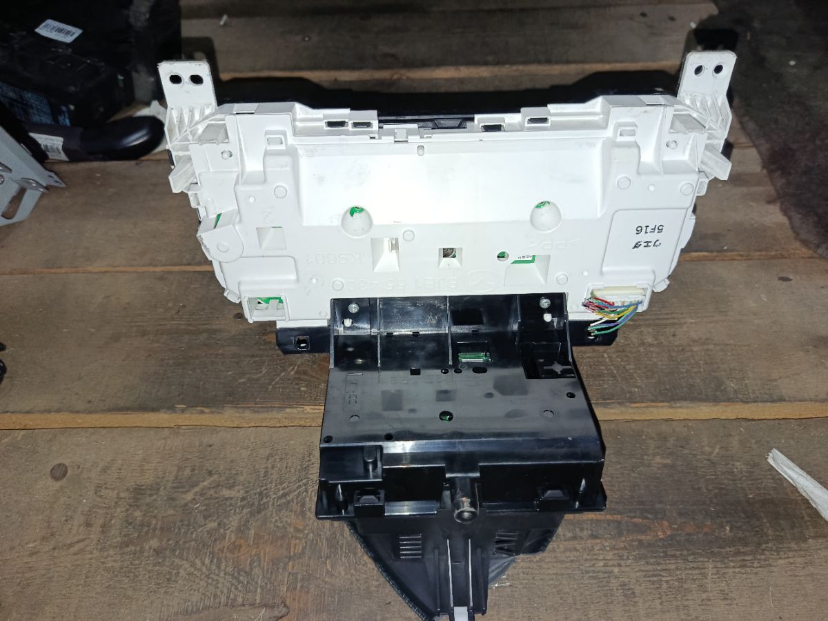 Спидометр BJE155430 на Mazda Demio DJ5FS S5-DPTR Фото 8