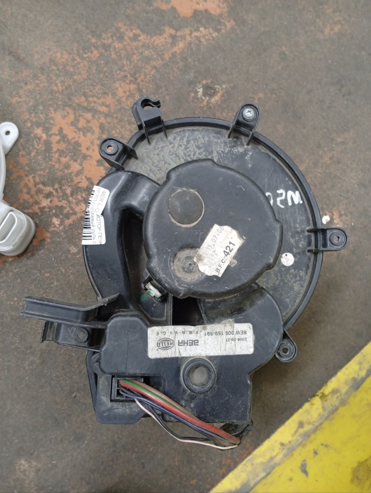 Мотор печки на Mercedes-Benz C-Class W203 Фото 5