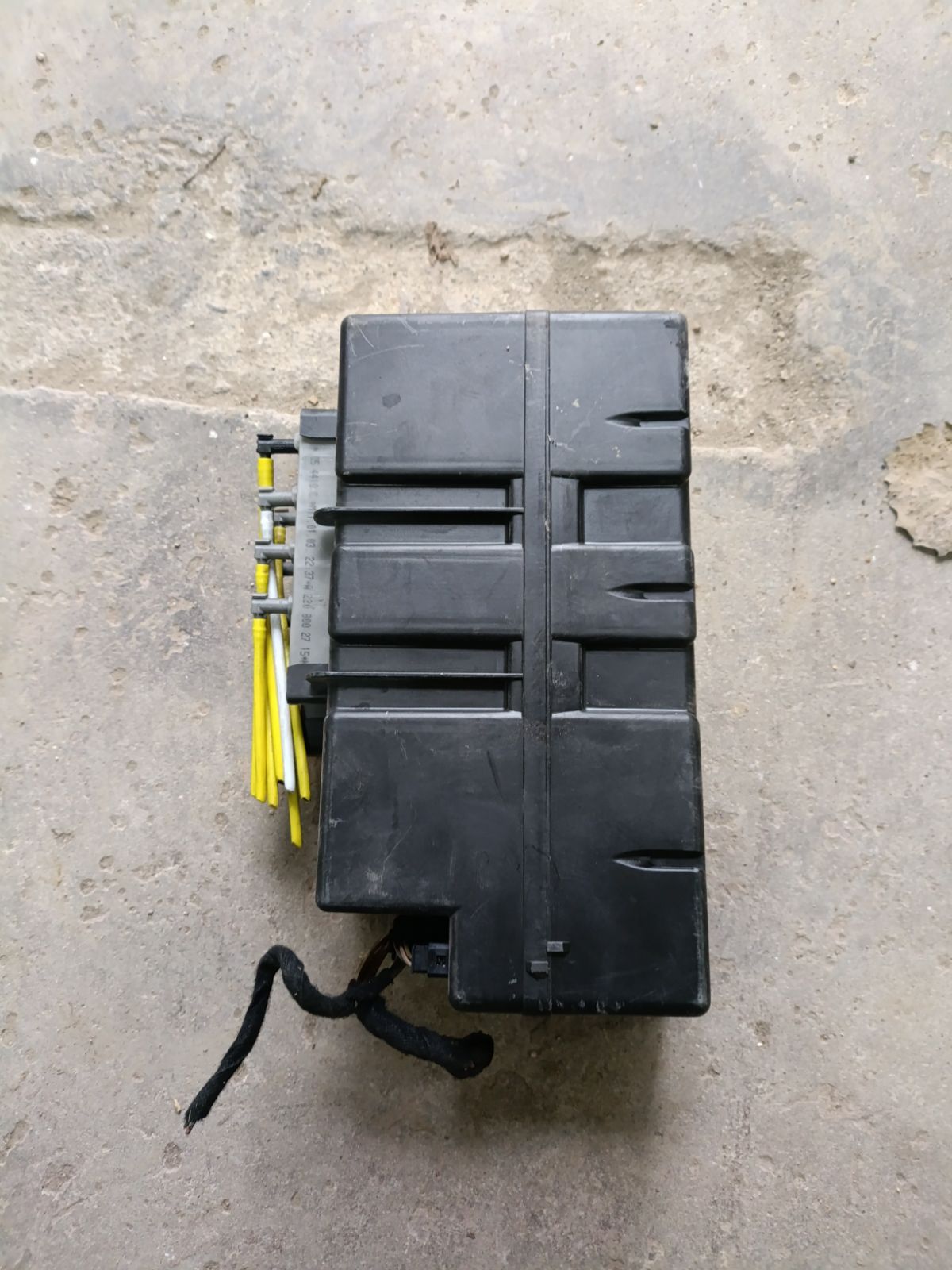 Компрессор центрального замка A2208002715 на Mercedes-Benz S-Class W220 Фото 5