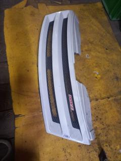 Решетка радиатора на Nissan Serena C25 Фото 3