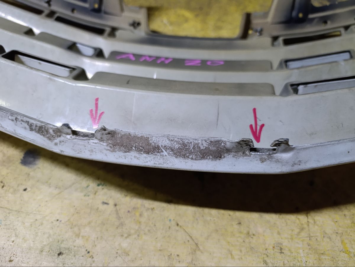 Решетка радиатора на Toyota Alphard ANH20W Фото 14