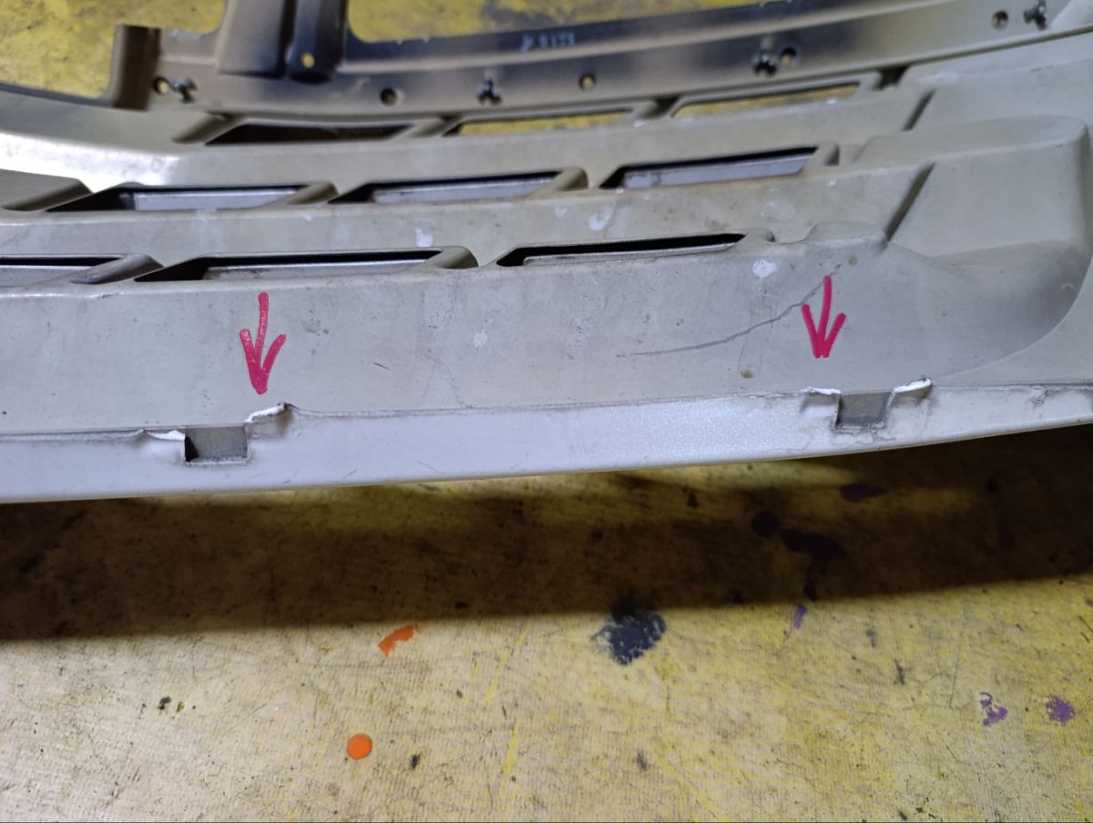 Решетка радиатора на Toyota Alphard ANH20W Фото 15