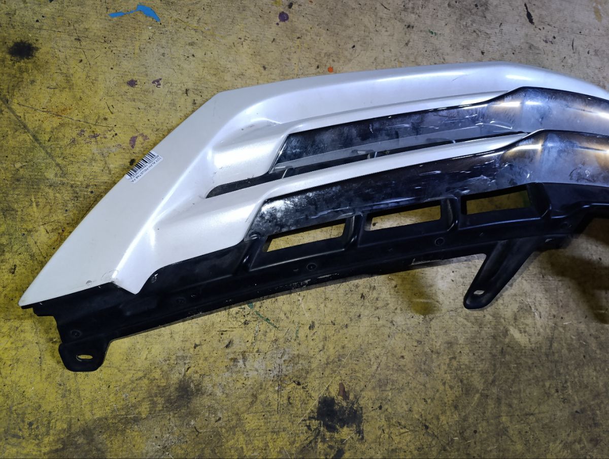 Решетка радиатора на Toyota Alphard ANH20W Фото 9