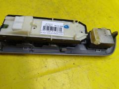 Блок упр-я стеклоподъемниками 84040-33080 на Toyota Noah ZRR70G Фото 2