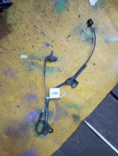 Датчик ABS 89543-28110 на Toyota Noah ZRR70G 3ZR-FE Фото 2