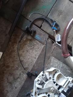 Датчик ABS 89543-28110 на Toyota Noah ZRR70G 3ZR-FE Фото 2