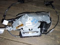 Доводчик двери на Mazda Mpv LW3W Фото 3