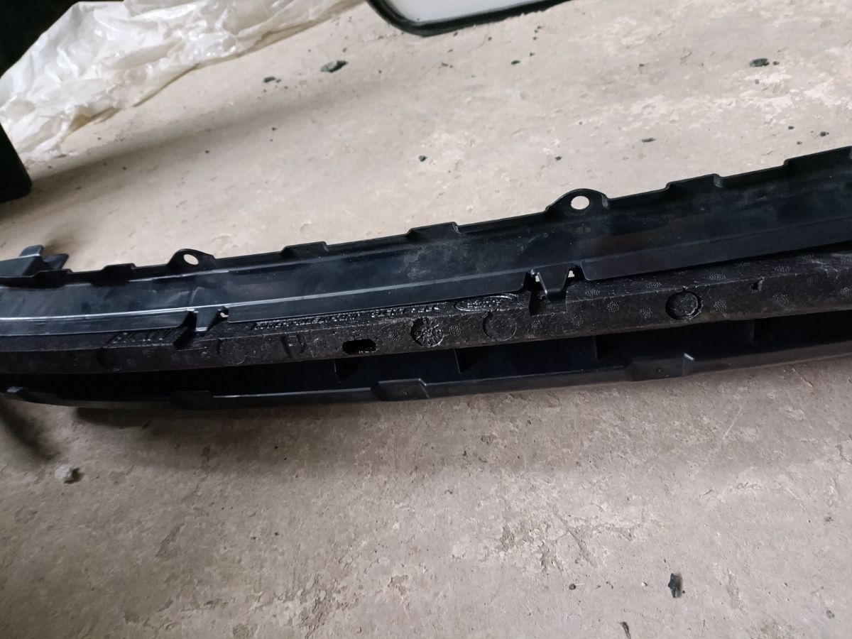 Крепление бампера JK72-17E778-BA на Land Rover Discovery Sport L550 Фото 11