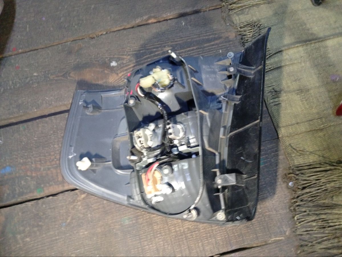 Стоп 220-20806 220-20806 на Subaru Legacy BL5 Фото 8