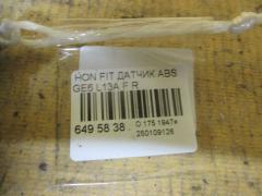 Датчик ABS 57450-TF0-003 на Honda Fit GE6 L13A Фото 2