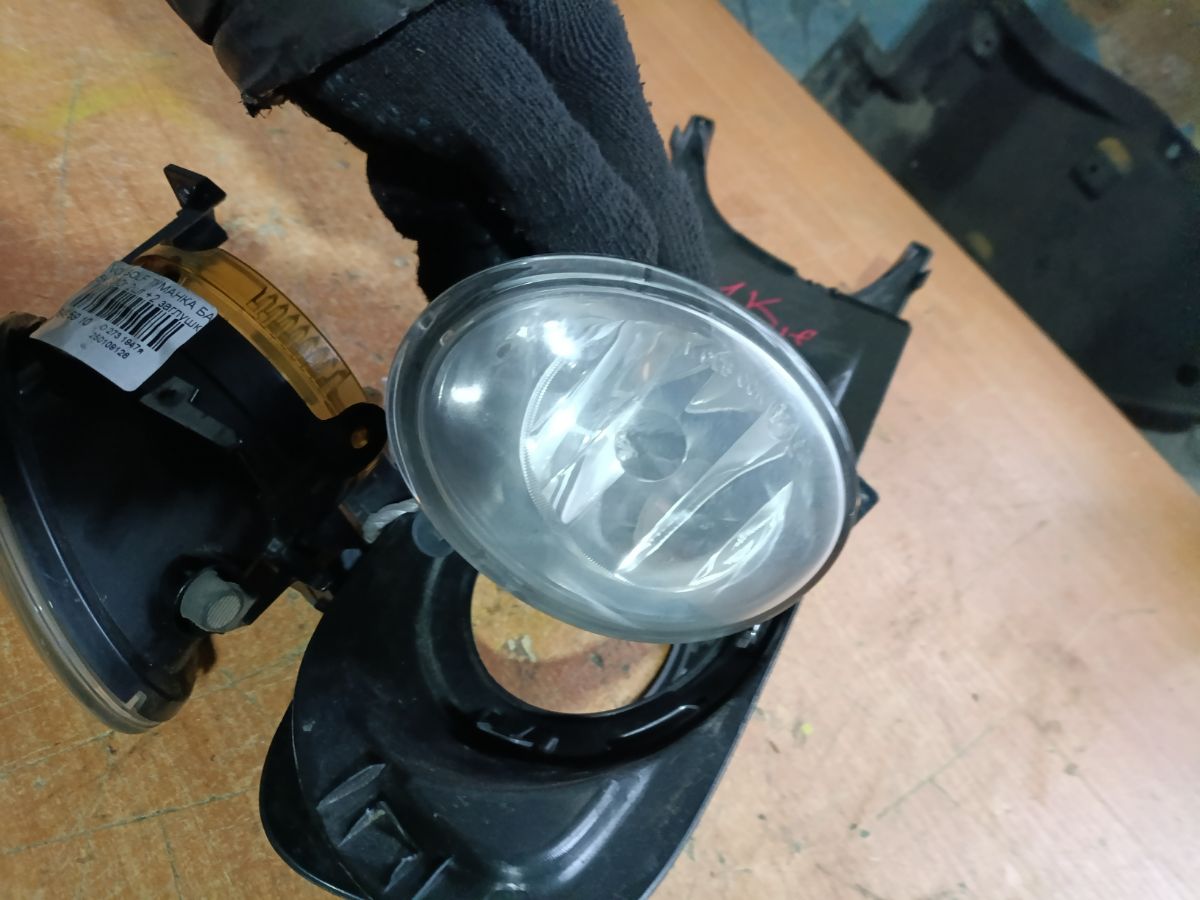 Туманка бамперная на Volkswagen Golf Vi 5K Фото 9