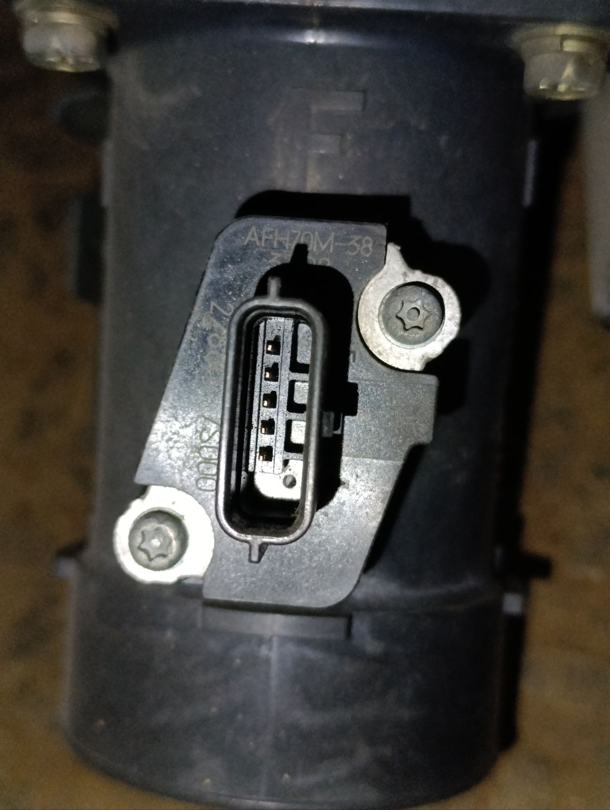 Корпус воздушного фильтра на Nissan Sunny FNB15 QG15DE Фото 4