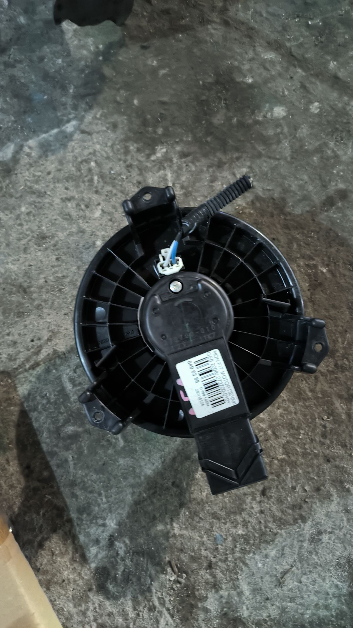 Мотор печки 79310-TF0-003 на Honda Fit GE6 Фото 3