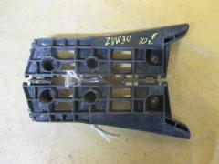 Крепление бампера на Toyota Prius ZVW30 52115-47020  52116-47020, Переднее расположение