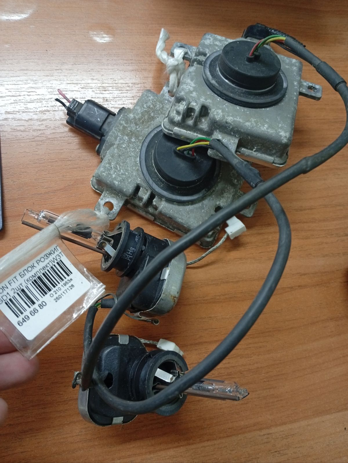 Блок розжига ксенона на Honda Fit GD1 Фото 4