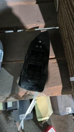Блок упр-я стеклоподъемниками 84040-33080 на Toyota Prius ZVW30 Фото 5