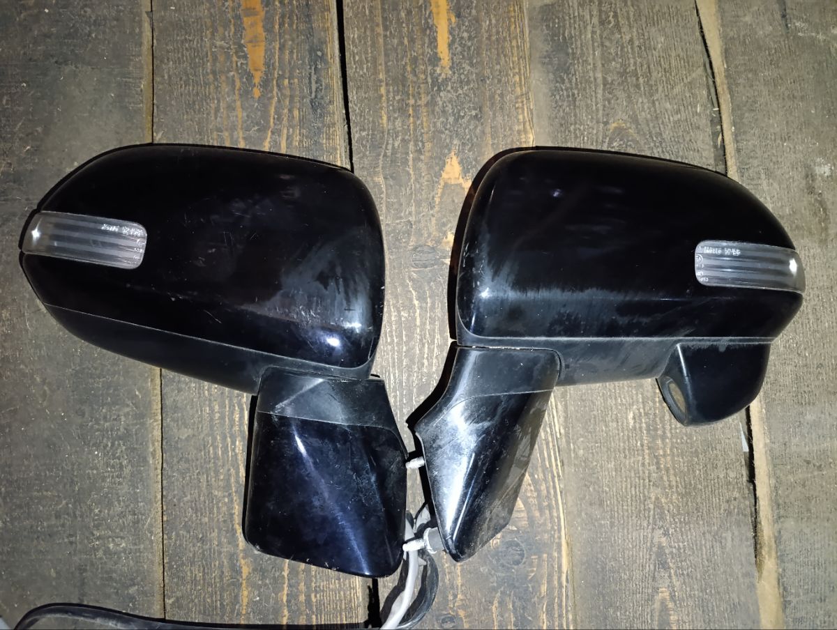 Зеркало двери боковой на Toyota Voxy ZRR70W Фото 3